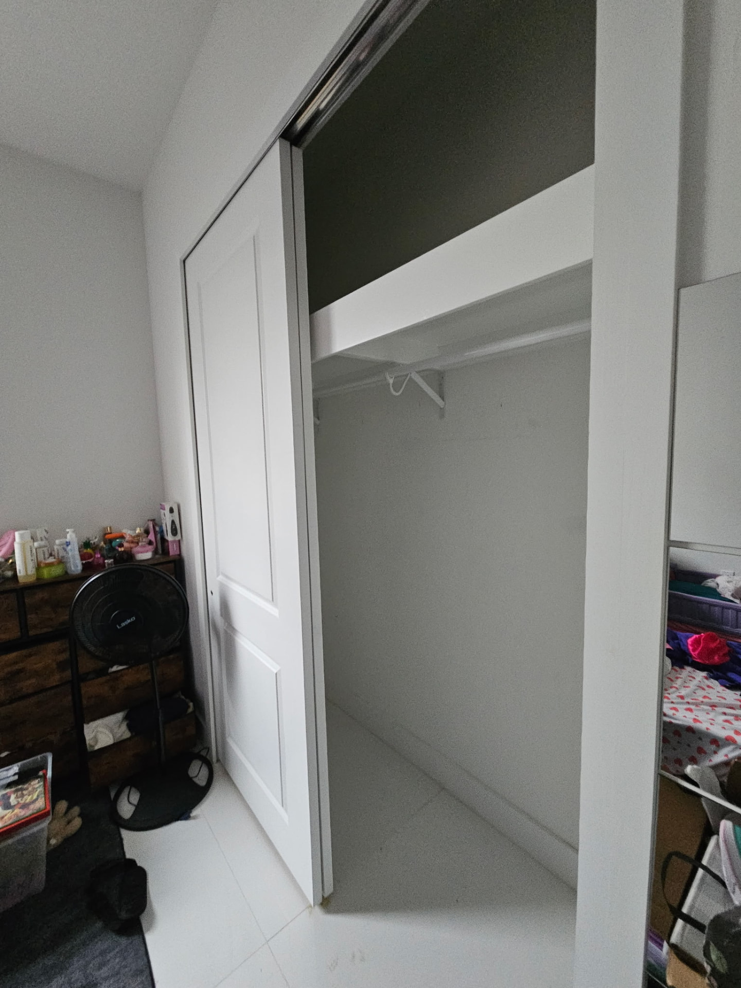 Bedroom Closet Shelving